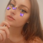 lovelytinna Profile Picture