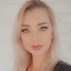 Profile picture of white_empress
